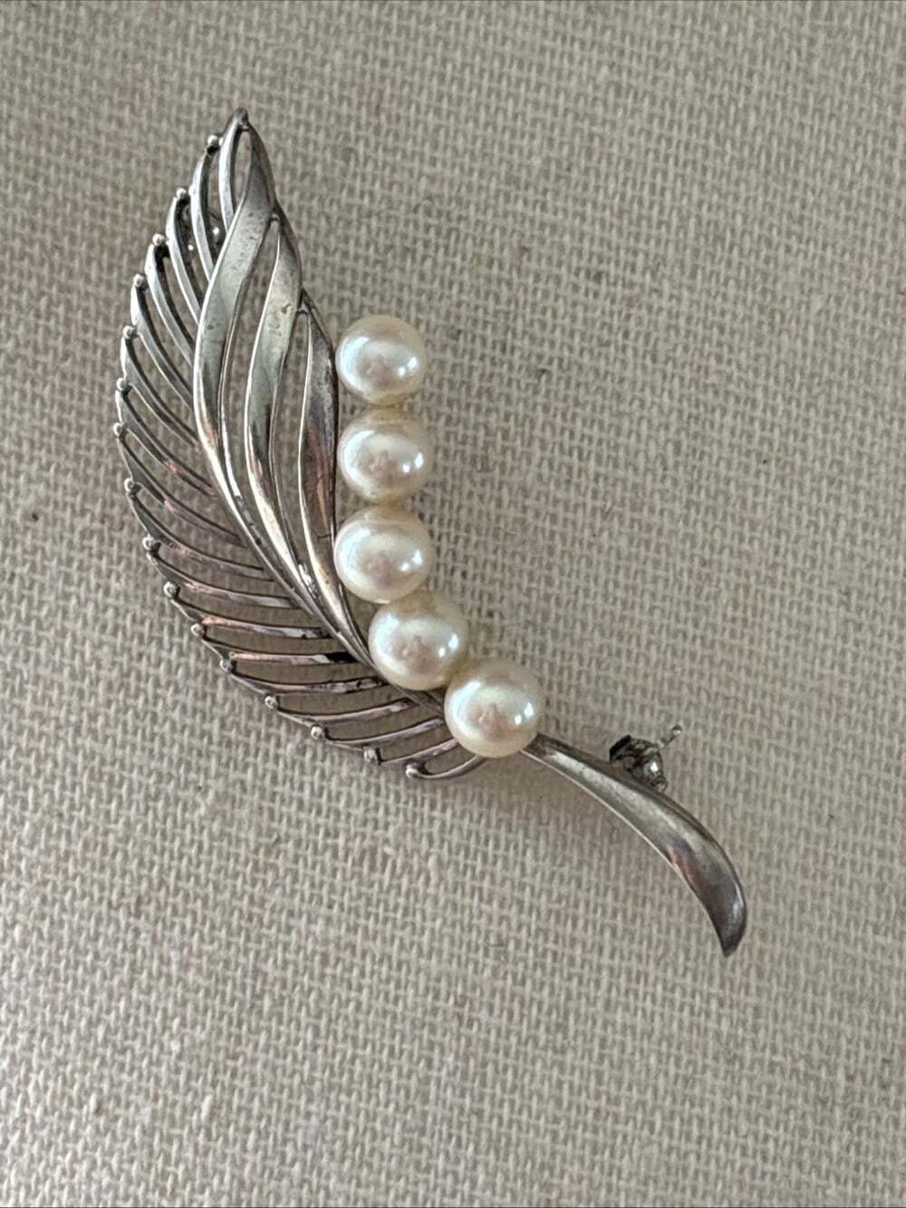 Vintage Mikimoto 6.0mm Akoya Pearls (5) Sterling Silver Brooch Pin Fan Spray